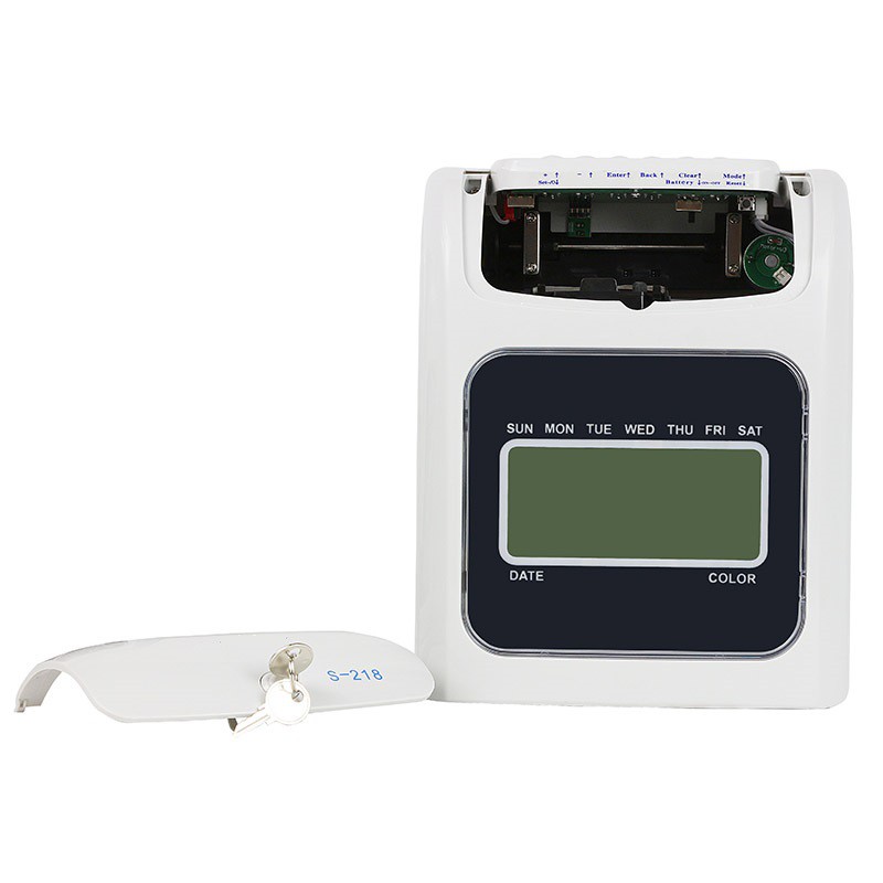 bérszámfejtő óra a gépben